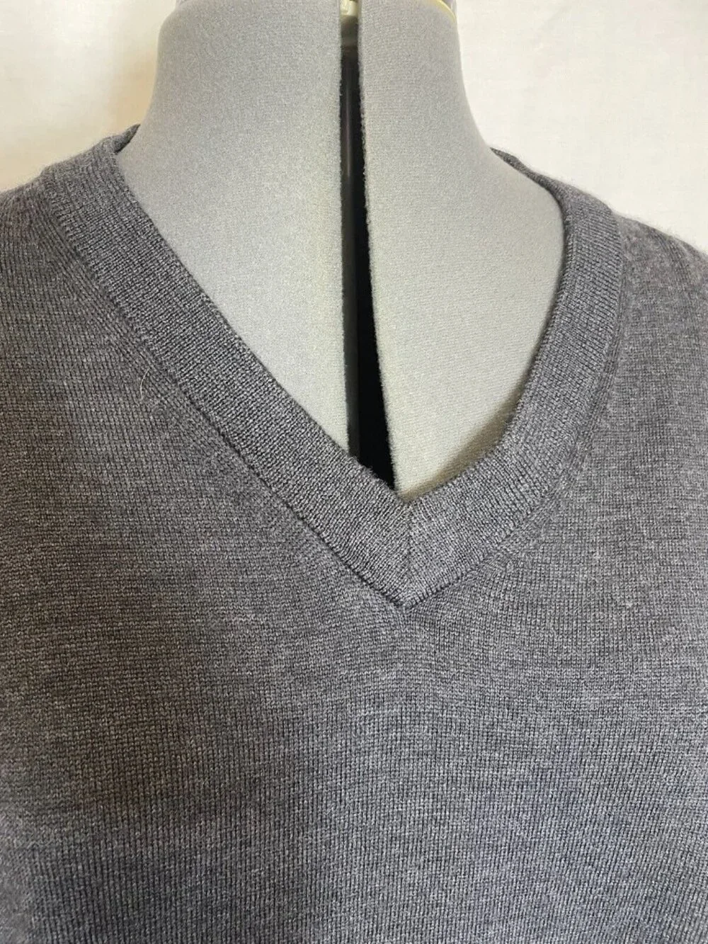 Nordstrom Men's Xl Extra Fine Merino Wool V-Neck Sweater Gray